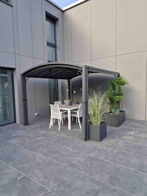 Labpark Terrace Lägenhet Melano Exteriör bild